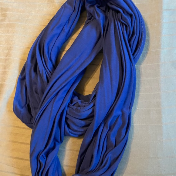 Scarves - Picture 2 of 3
